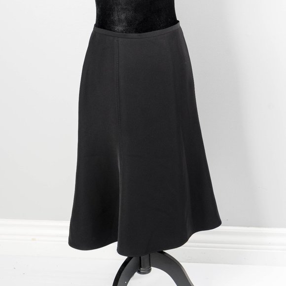 Lovely Mr. Jax satin crepe  type skirt - sz 14 - Picture 1 of 4